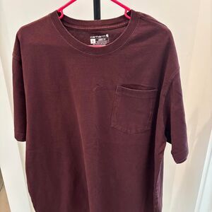 Men's Carhartt burgundy pocketed t-shirt, size large, loose fit
